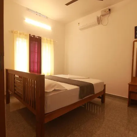 Periyar Homes Thekkady Exterior photo
