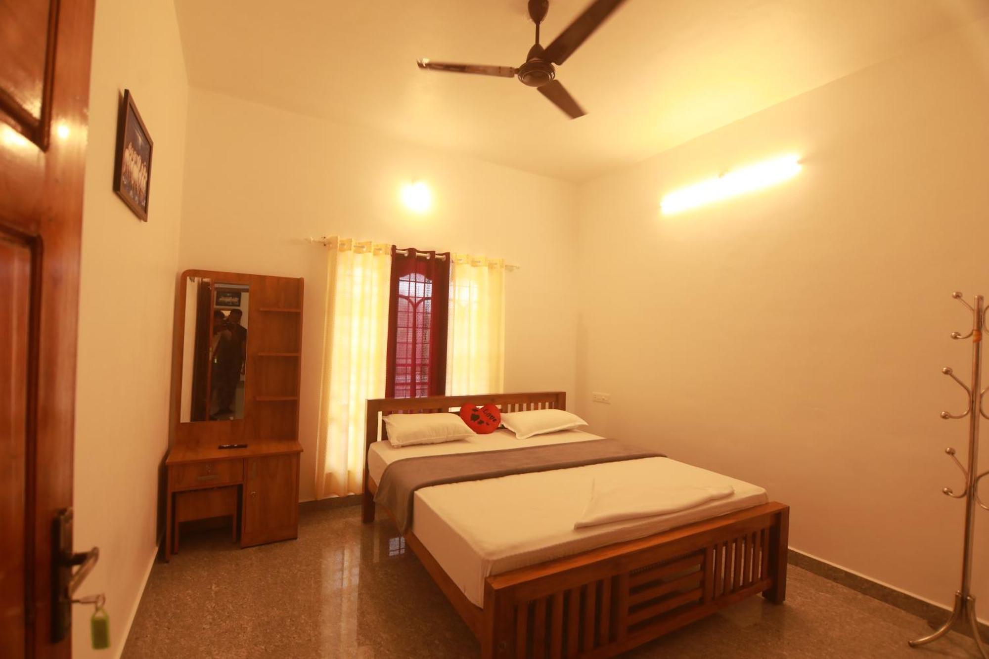 Periyar Homes